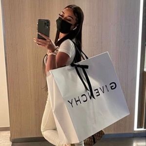 Meet your Posher, Kathrine